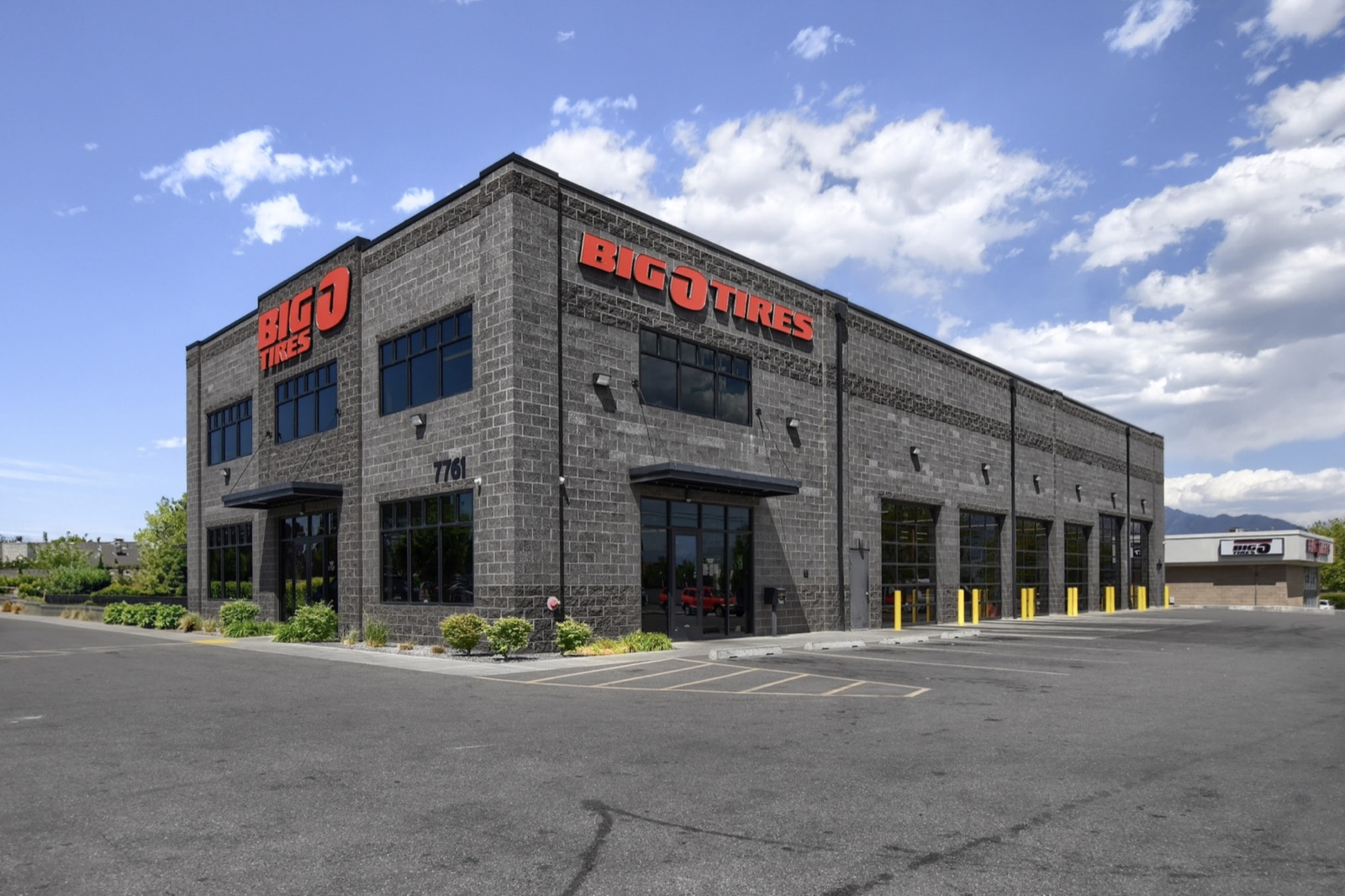 Big O Tires shop exterior